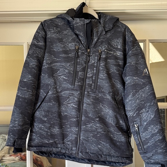 Black Camo Boys Winter Jacket - Picture 1 of 2